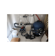 Installation local technique filtration pompe MJB et filtre avec du verre v06