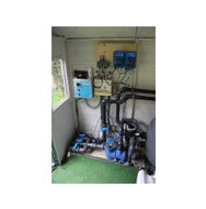 Installation local technique pompe doseuse et pompe pH v10